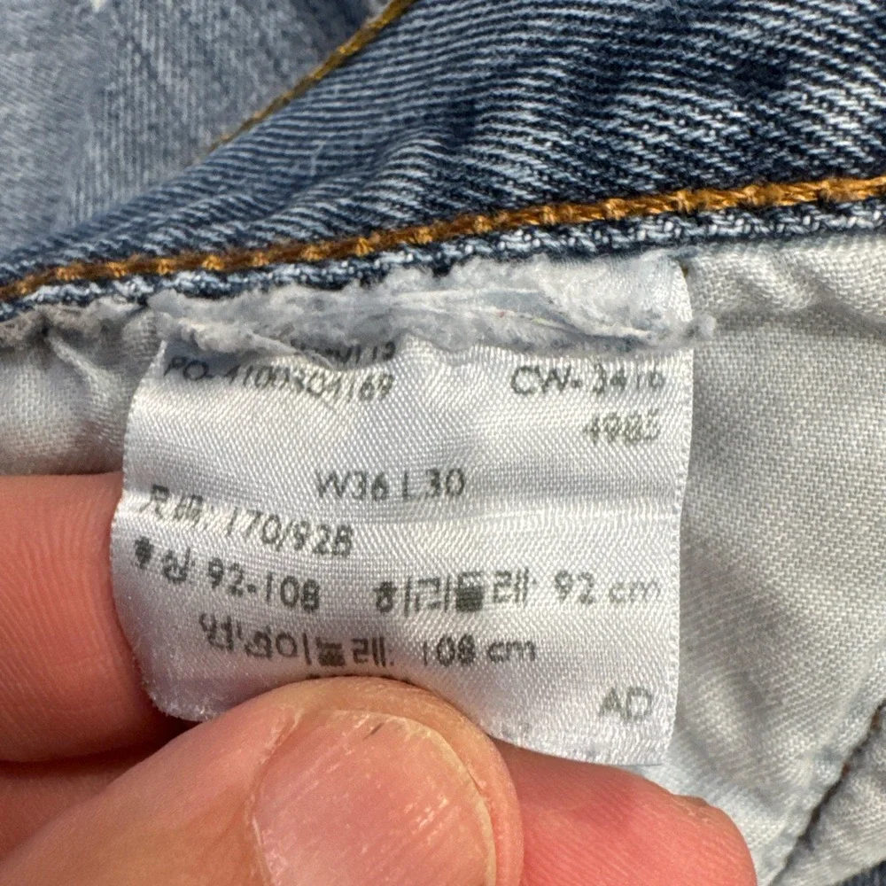 Levi's Jeans Mens 36x30 Blue 501 Straight Leg Button Fly‎ Denim Work Distressed